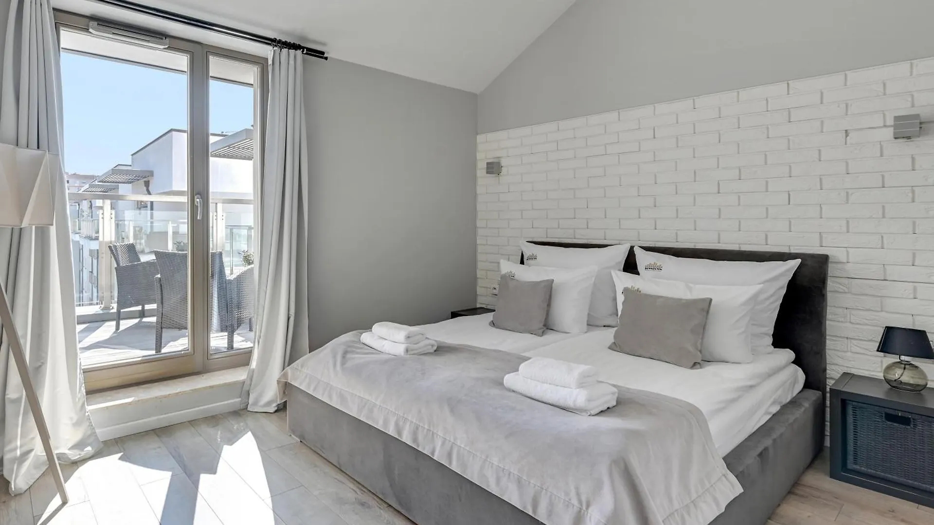 Waterlane Riverside Spa, Pool & Gym By Downtown Apartments غدانسك
