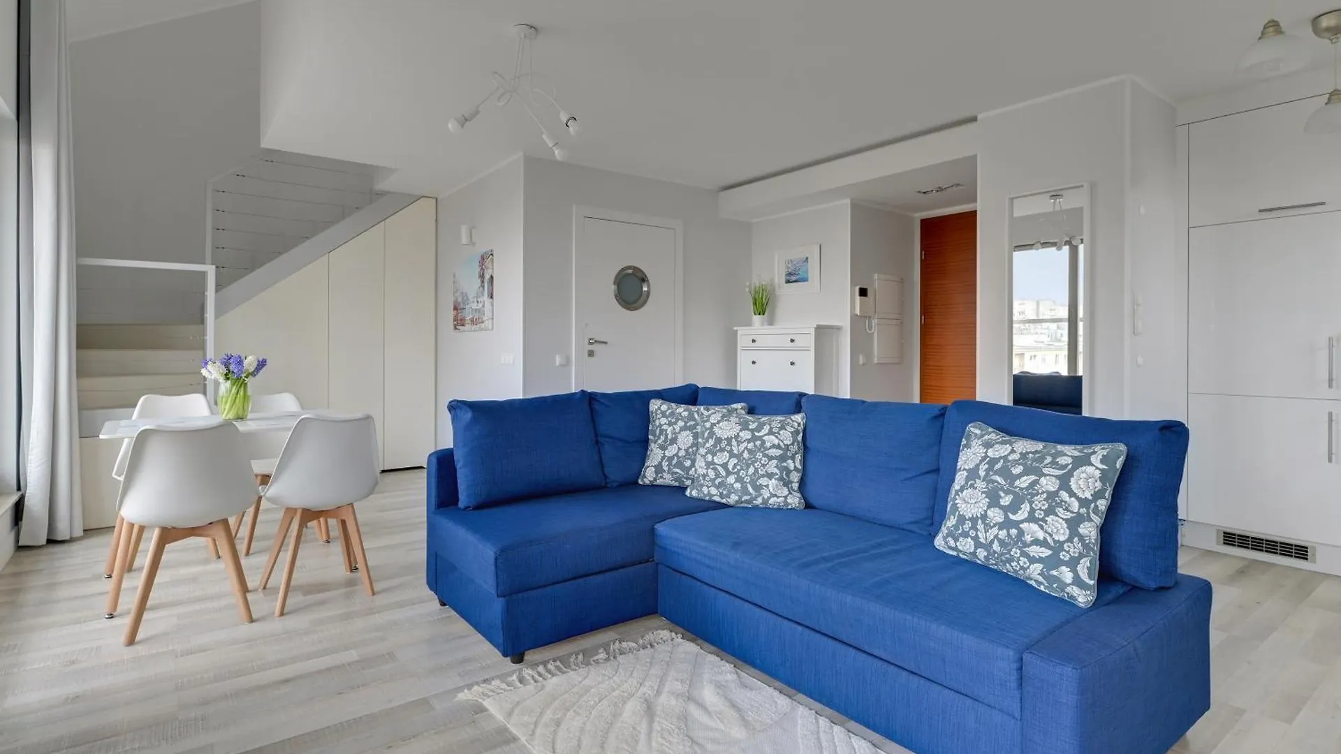 Waterlane Riverside Spa, Pool & Gym By Downtown Apartments غدانسك