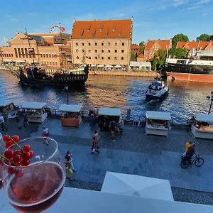 Magical River View By Downtown Apartment