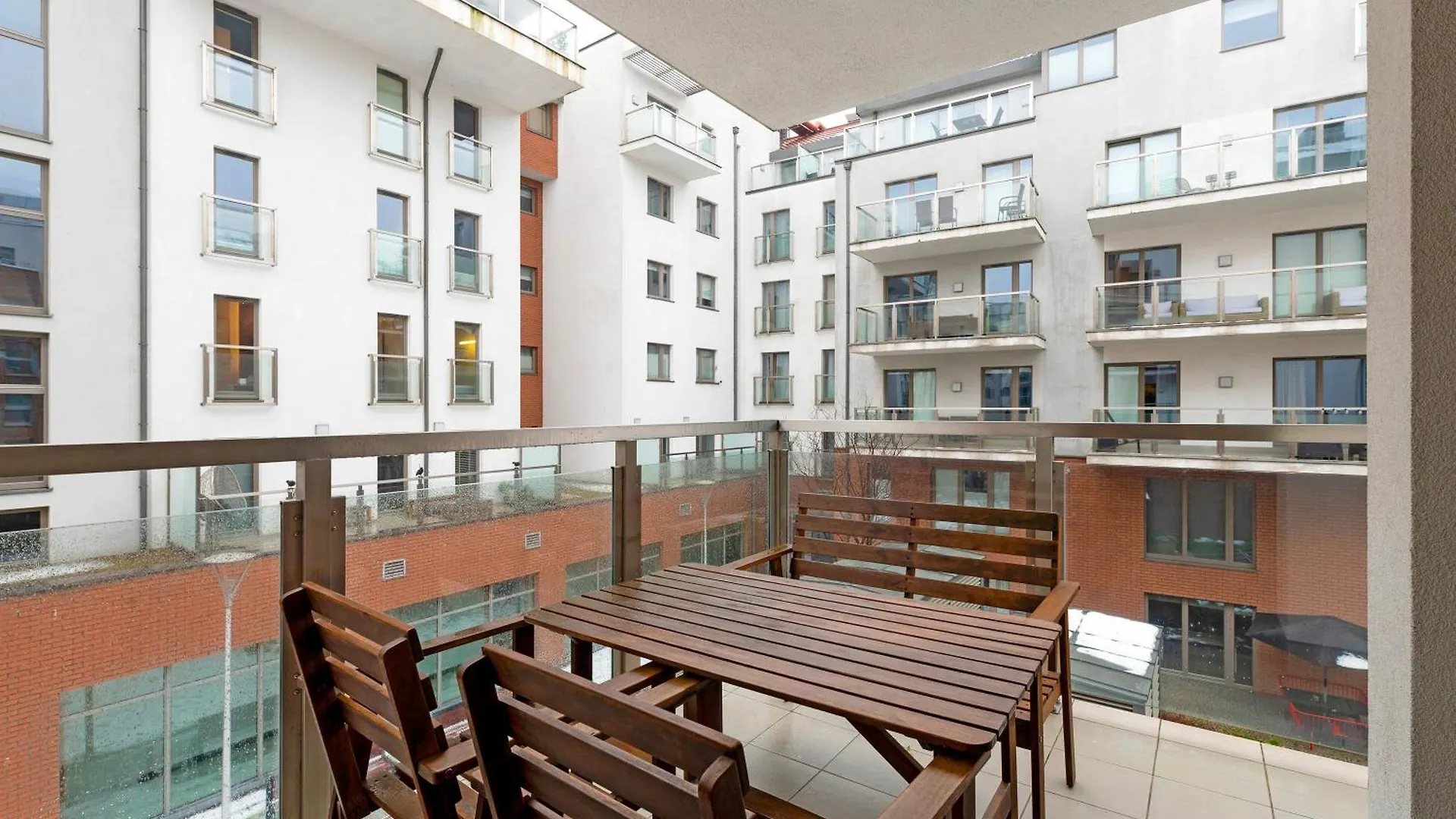 Waterlane Riverside Spa, Pool & Gym By Downtown Apartments Gdansk