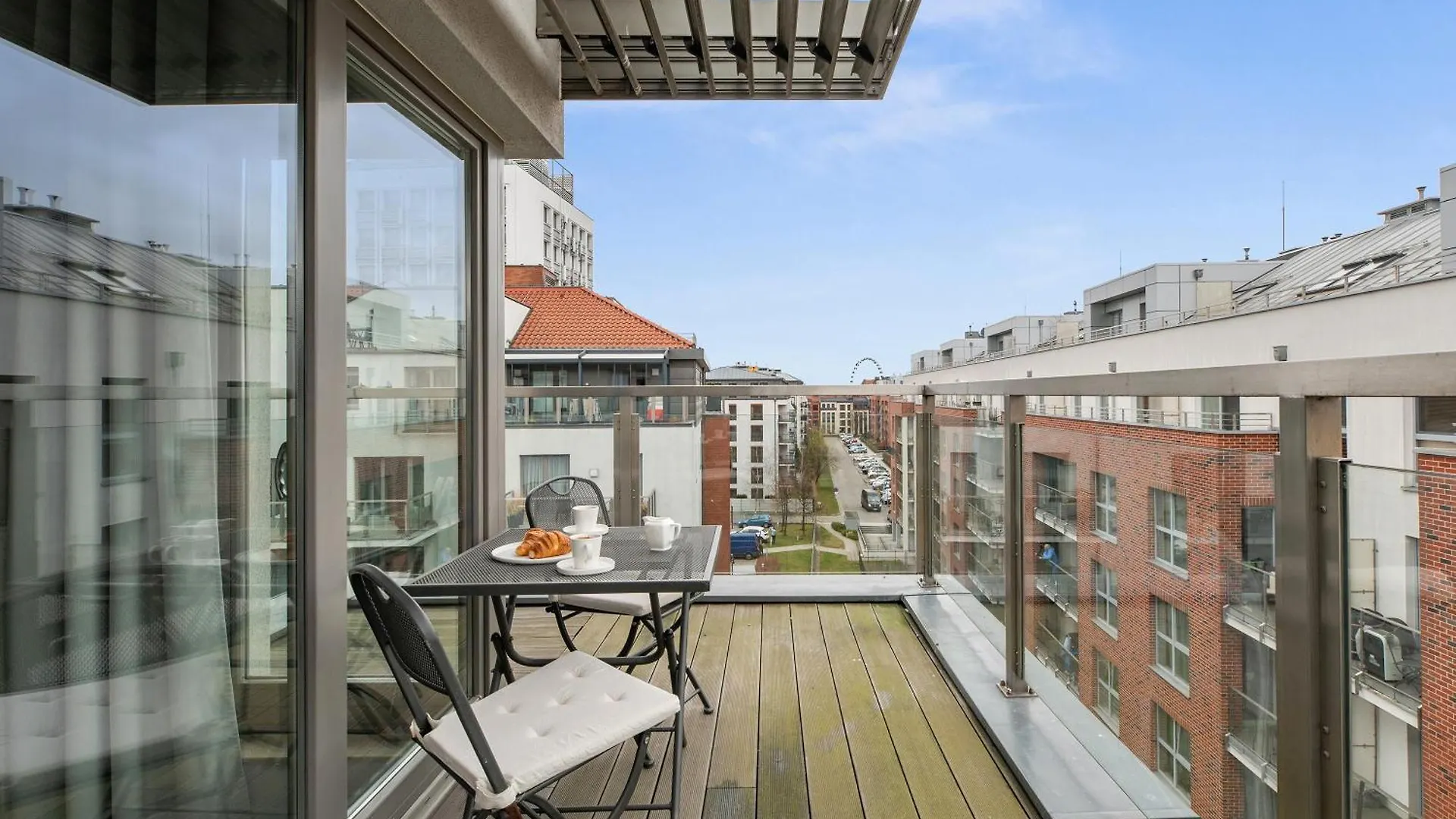 Waterlane Riverside Spa, Pool & Gym By Downtown Apartments Gdansk 0*,  Poland